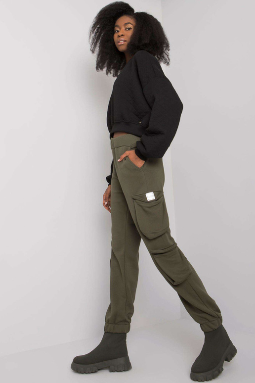 Haki krāsas sieviešu treniņbikses ar... Haki krāsas sieviešu treniņbikses ar...