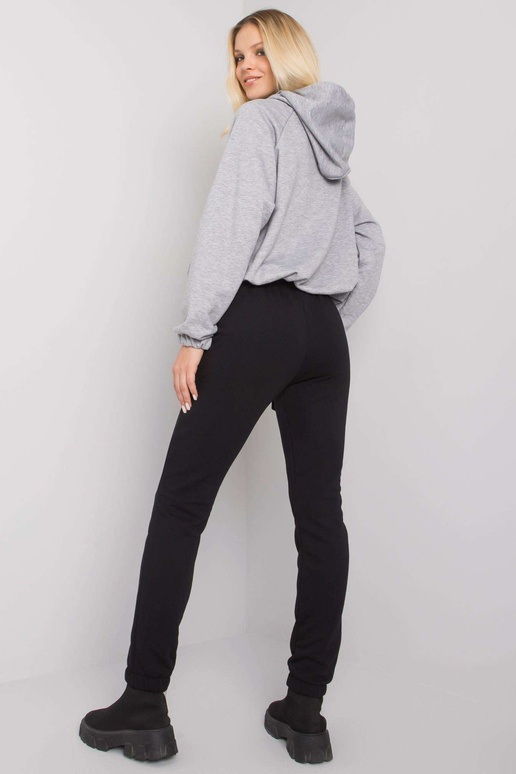 Melns un pelēks komplekts ar Danielle...