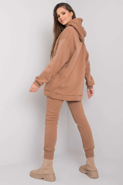 Kamieļu sporta krekls divdaļīgs...