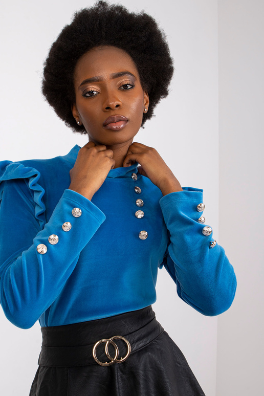 Tumši zila velūra blūze ar Capri pogām Tumši zila velūra blūze ar Capri pogām