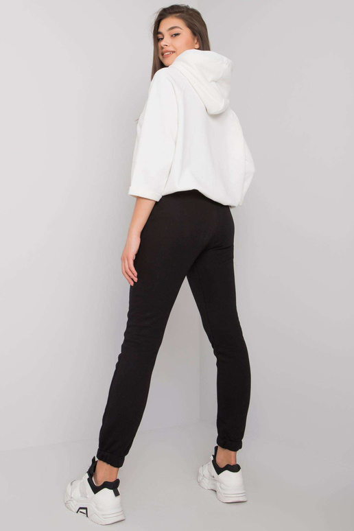 Balts un melns ikdienas komplekts...