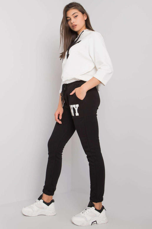 Balts un melns ikdienas komplekts...