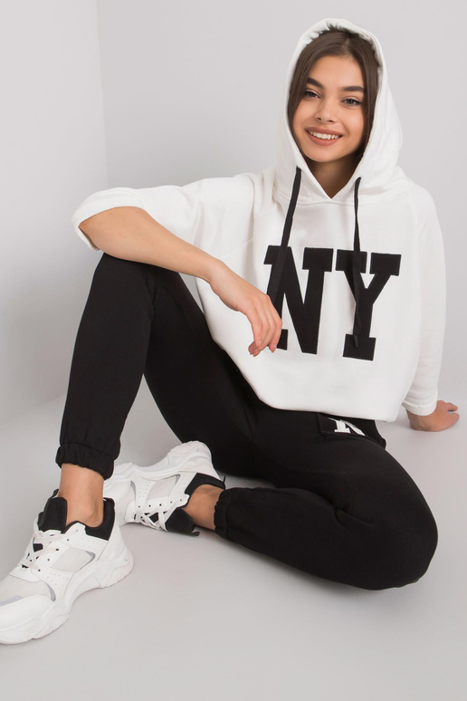 Balts un melns ikdienas komplekts...