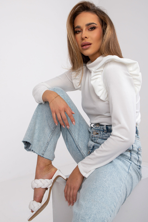 Eugenie balta velūra blūze ar volāniem