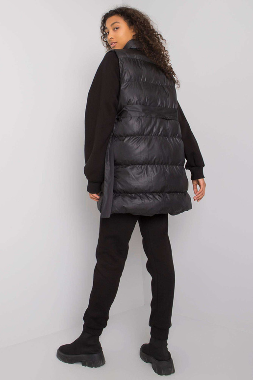 Melns trīsdaļīgs komplekts ar...