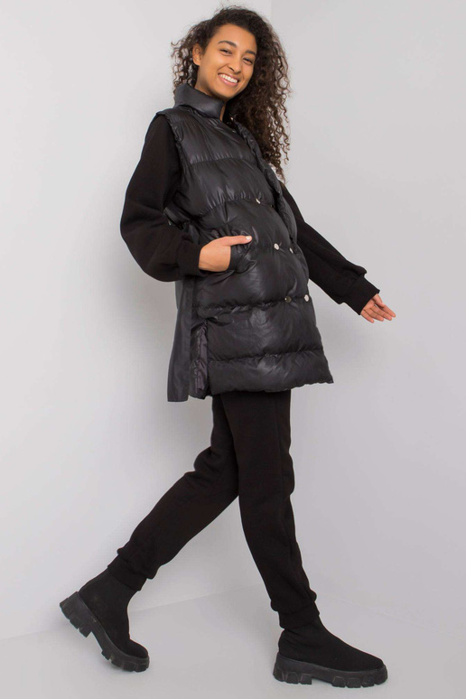 Melns trīsdaļīgs komplekts ar...