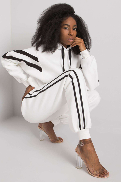 Balts ikdienas komplekts ar Stacy...