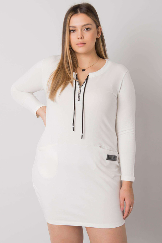 Ecru kleita plus izmērs ar kabatām...