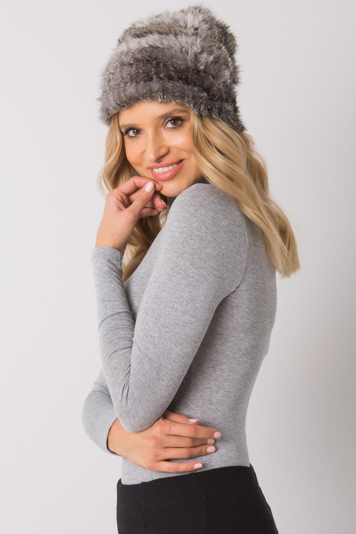 Tumši pelēka melanža kažokādas vāciņš