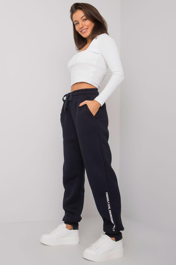 Tumši zilas sieviešu...