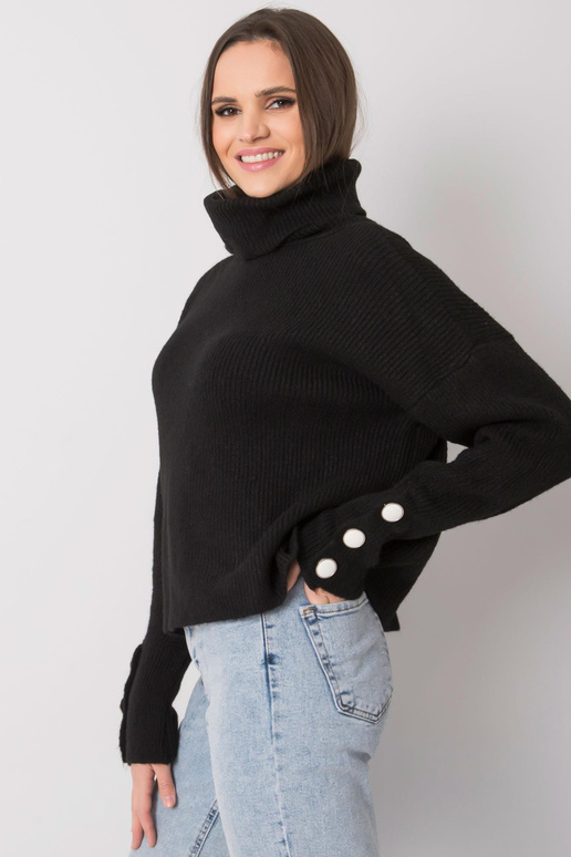 Sieviešu džemperis ar melnu apkakli...