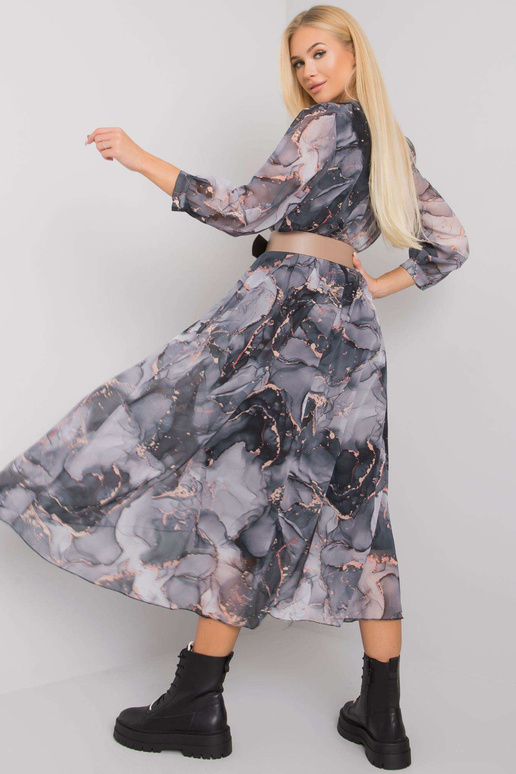 Melna un pelēka Dženesvilas siksnas...