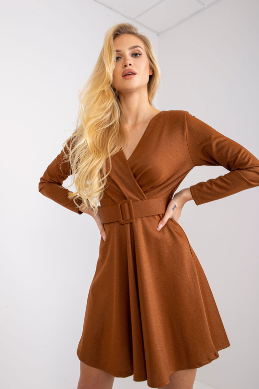 Gaiši brūna kleita ar jostu Beirut