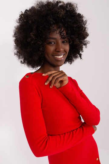 Sarkana pieguloša kleita...