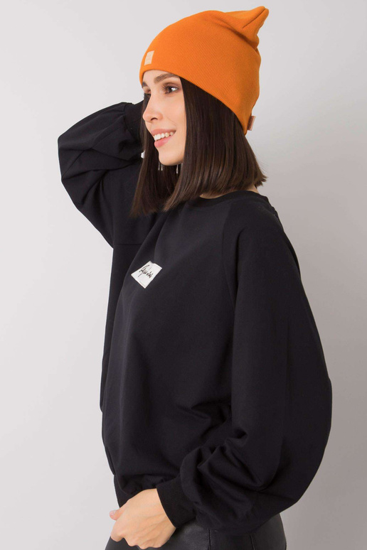 Gaiši oranža sieviešu beanie cepure