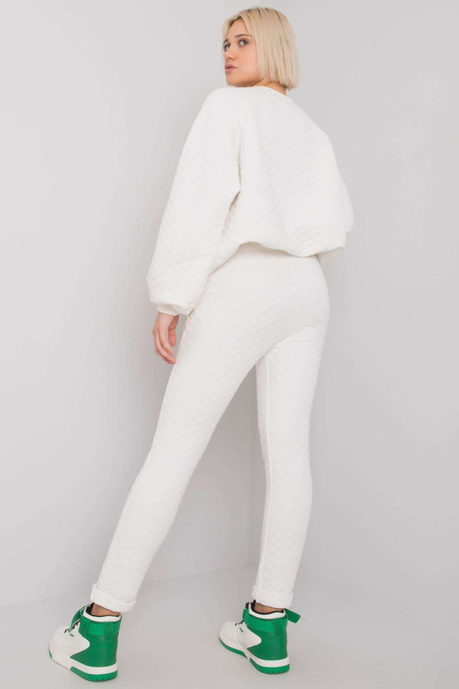 Ecru divdaļīgs stepēts komplekts Palermo