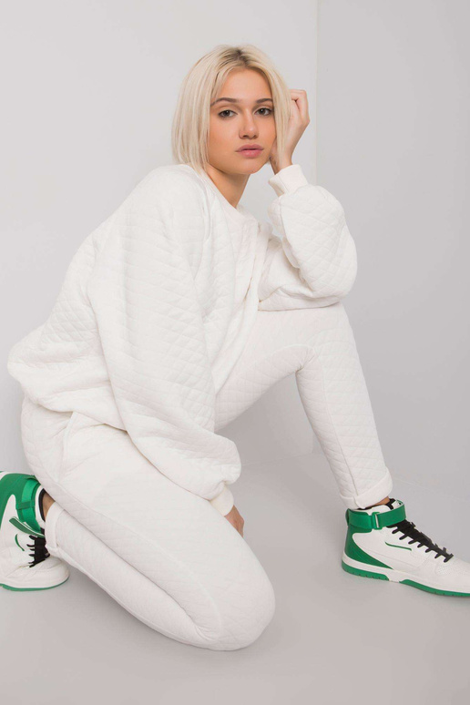 Ecru divdaļīgs stepēts komplekts Palermo