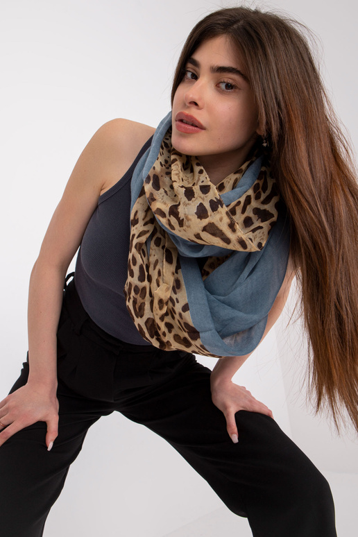 Zils skurstenis ar leopper apdruku