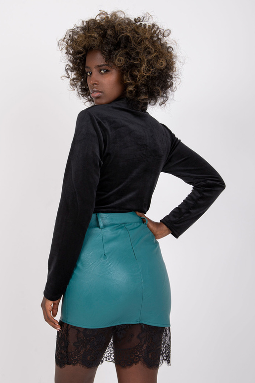 Melna blūze ar izgriezumu Kigali