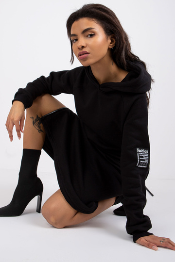 Melna pamata sporta...