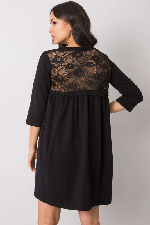 Sieviešu melna kleita ar mežģīnēm...