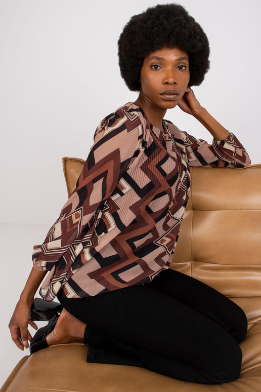 Brūna un bēša blūze ar Virdžīnijas...