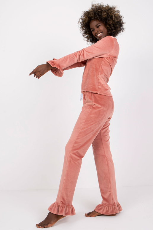 Netīri rozā velūra pidžama ar biksēm... Netīri rozā velūra pidžama ar biksēm...