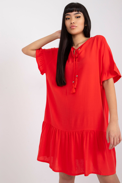 Sarkana kleita ar volāniem no Sindy...