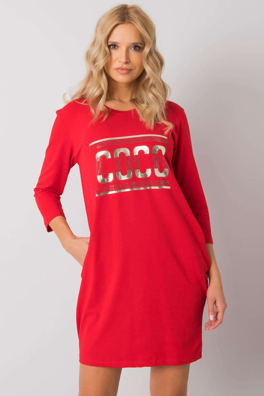 Sarkana kleita ar kabatām Marseļa