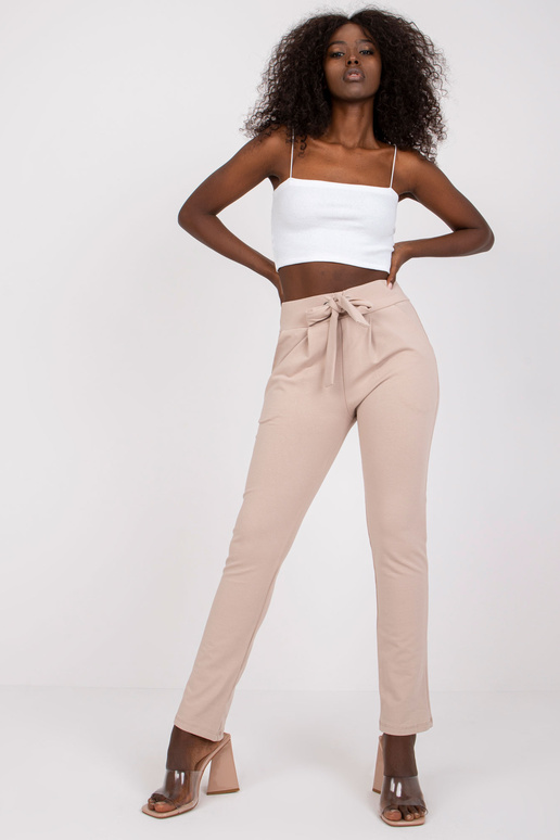 Bēšas sporta bikses ar iesiešanu...