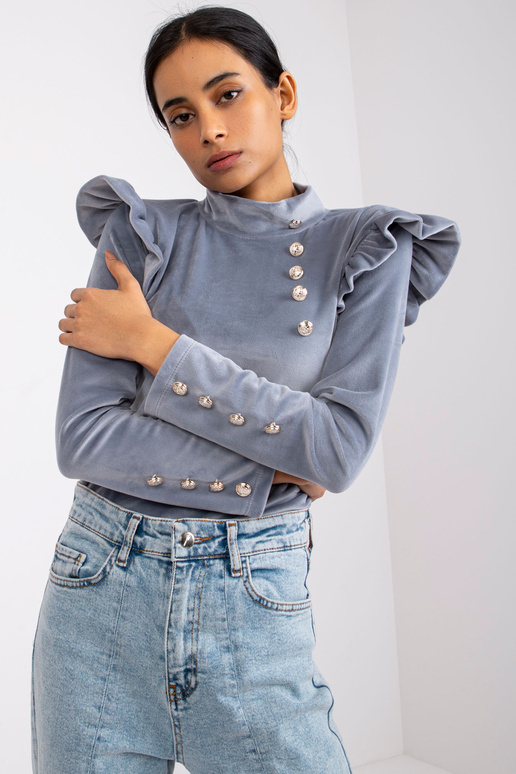 Pelēka velūra kapri blūze ar garām...