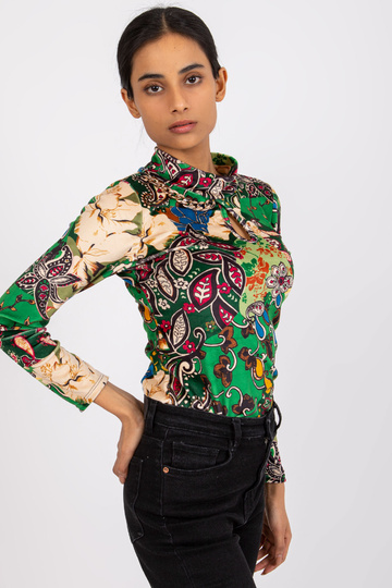 Zaļa raksta blūze ar velūru...