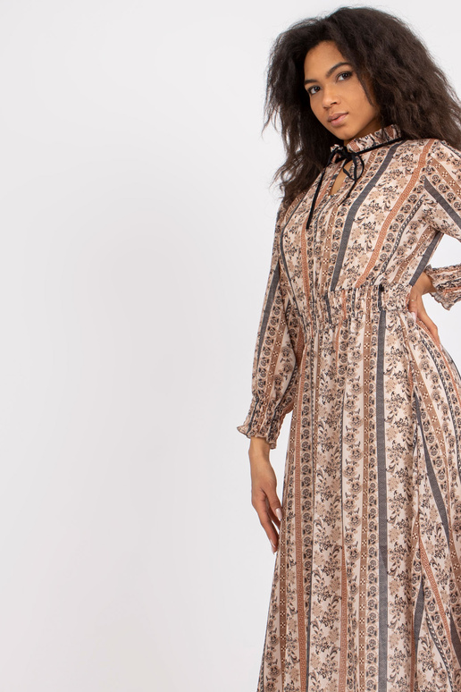 Bēša kleita ar Ava rakstiem