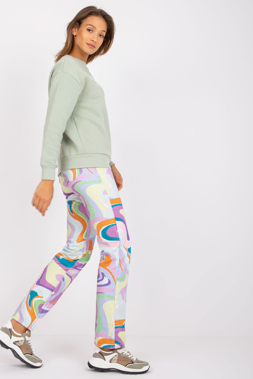 Gaiši zaļš sporta krekls bez kapuces...