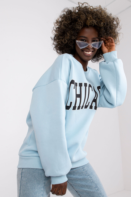 Gaiši zils sporta krekls ar Madeiras...