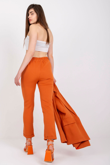 Tumši oranžas Hidalgo...