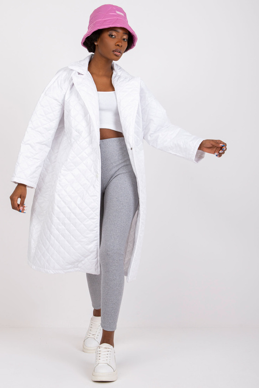 Balts mētelis ar vatējumu Sofija