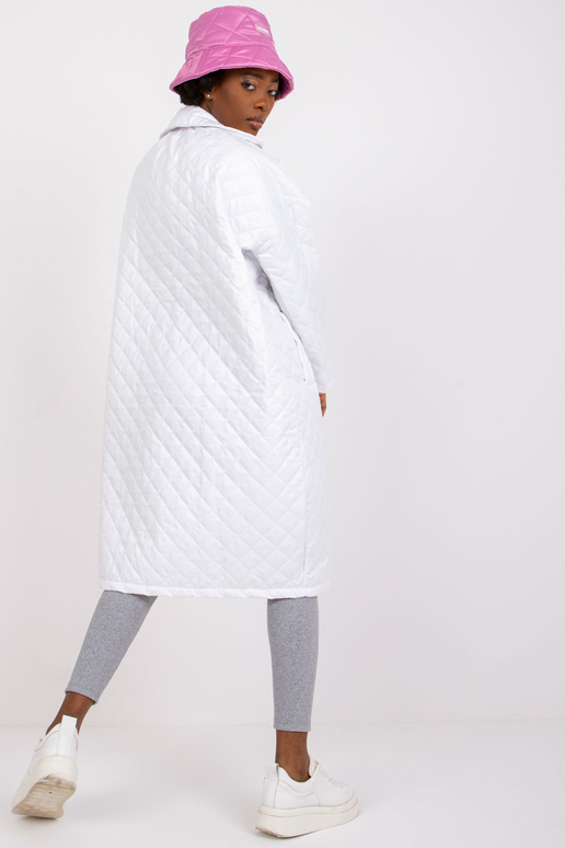 Balts mētelis ar vatējumu Sofija