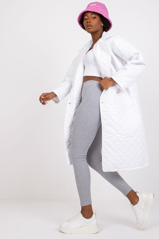 Balts mētelis ar vatējumu Sofija