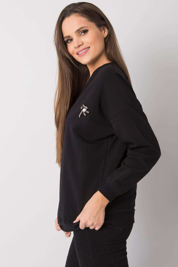 Melns sporta krekls ar...