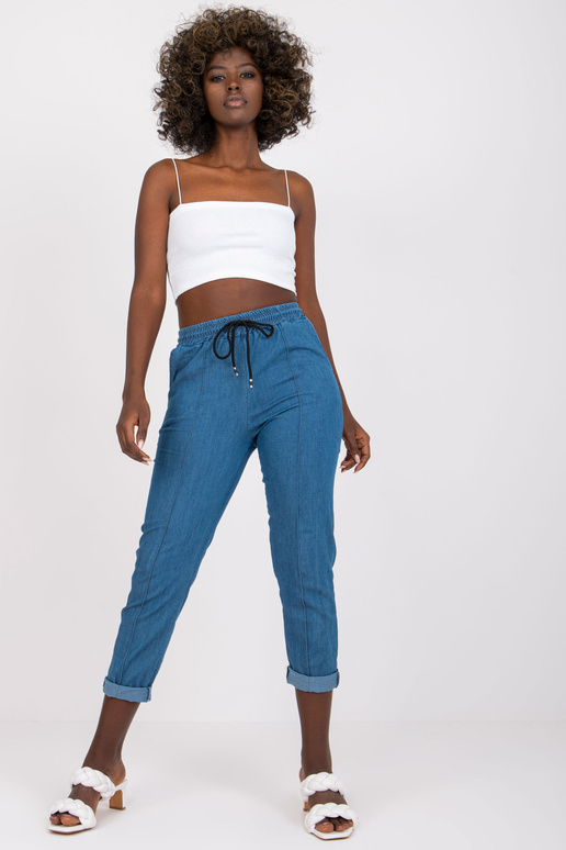 Zilas bikses ar Kantu Aleksisu