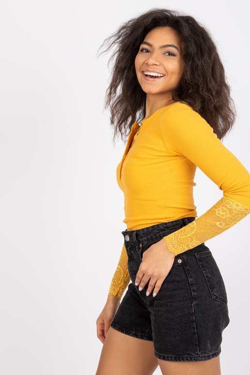 Gaiši oranža rievota blūze ar...