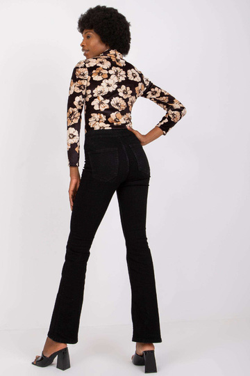 Melna un bēša velūra blūze... 2