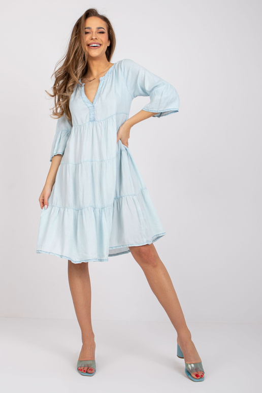 Gaiši zila kleita pirms ceļgala SUBLEVEL