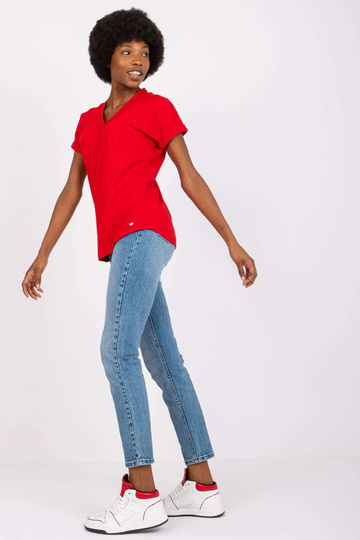 Sarkans brīvs t-krekls...