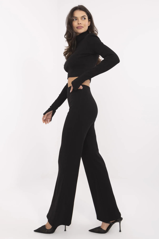 Melns komplekts ar biksēm Juberri RUE... Melns komplekts ar biksēm Juberri RUE...