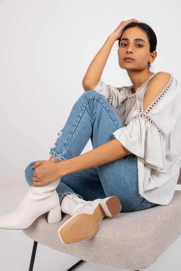 Bēša blūze ar viskozi... 2