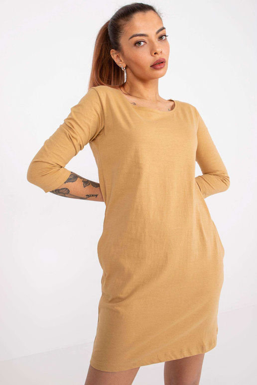 Kamieļu tunika pamata ar kabatām...