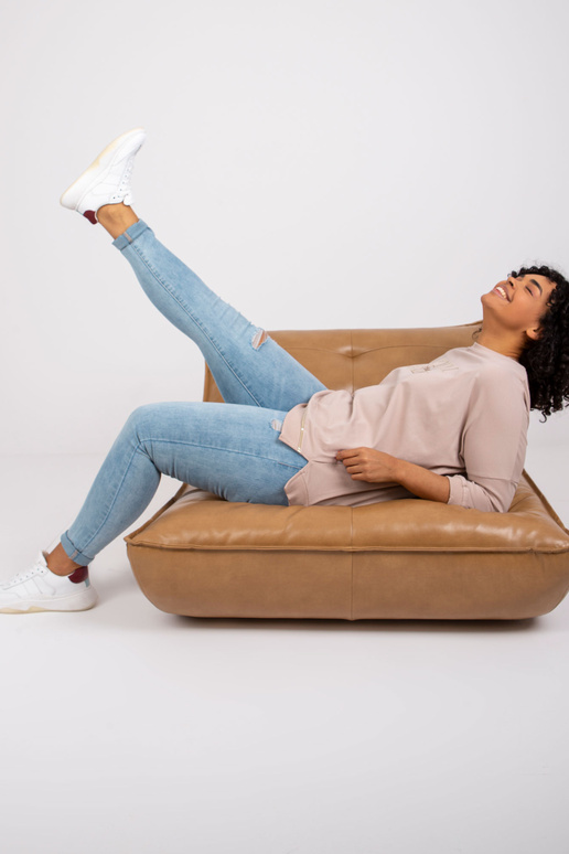 Gaiši bēša plus izmēra blūze ar... Gaiši bēša plus izmēra blūze ar...