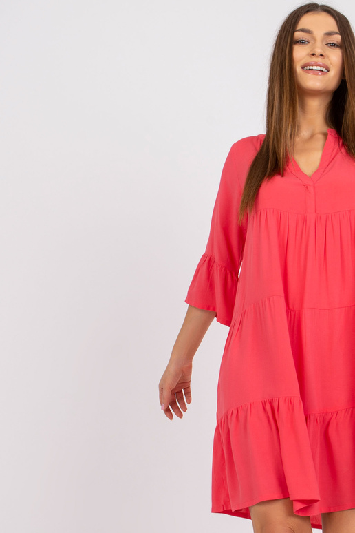 Brīva koraļļu kleita no Humility...